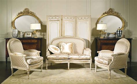 Rialto classic living room | Vimercati Classic Furniture | Classic living room, Classic sofa 