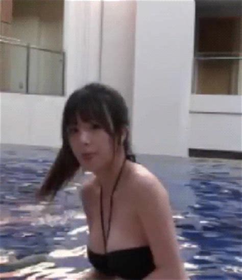 4 벗겨보기 전까진 모르는 몸매. BJ이설 수영복 - 후방주의 - 꾸르