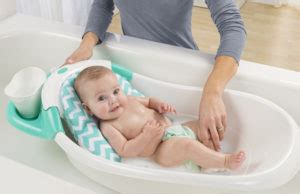 Consider a luxury newborn bathtub with all the the best baby tub features. Summer Infant Warming Waterfall Bathtub Review