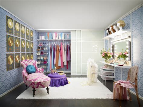 All for free and in streaming quality! Create a Stylish Dressing Room - The LuxPad