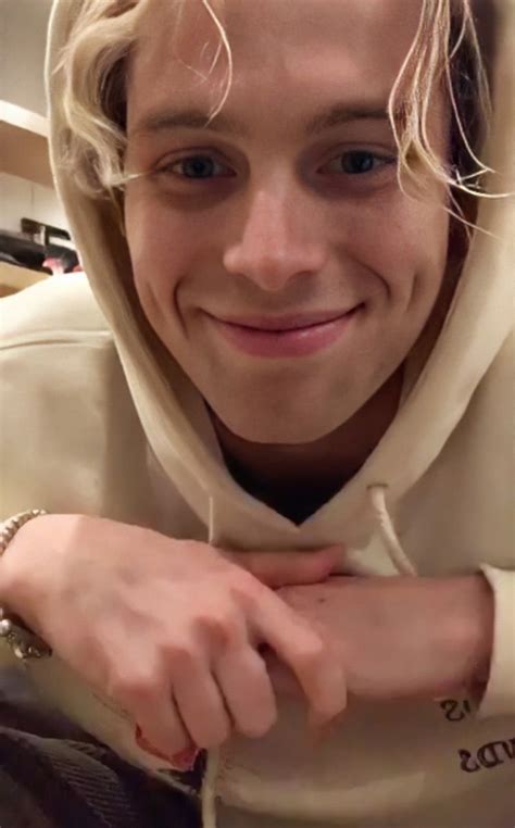 Enjoy and don't forget to follow :) thnks. 𝘾𝙖𝙣 𝙄 𝙘𝙖𝙡𝙡 𝙮𝙤𝙪 𝙩𝙤𝙣𝙞𝙜𝙝𝙩 Timothée Chamalet in 2020 | 5sos ...