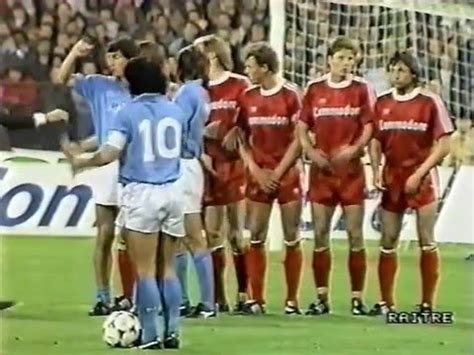 The match is a part of the club friendly games. S.S.C. Napoli - Bayern (München) 1989-04-19 1/2 КУЕФА матч ...