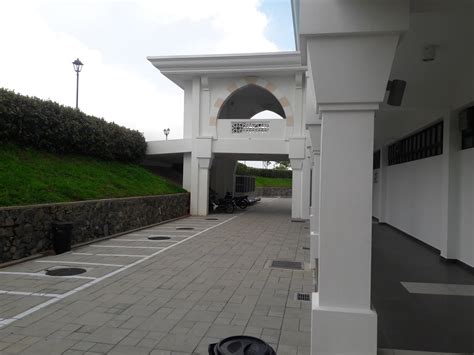 Masjid as sobirin taman daya. FALSAFAH BELACAN: Masjid Sultan Iskandar