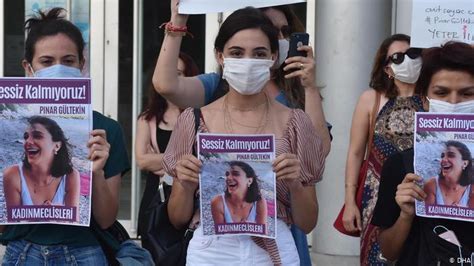 Το ελληνικό #metoo και η συζήτηση γύρω από τη γυναικοκτονία φαίνεται πως έδωσαν το έναυσμα στο υπουργείο δικαιοσύνης για μία σειρά αλλαγές στον νέο ποινικό κώδικα και τον κώδικα ποινικής. ΓΥΝΑΙΚΟΚΤΟΝΙΑ | in.gr