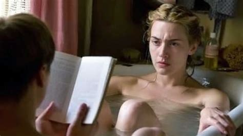 Stephen daldrys bewegende literaturverfilmung ist für fünf oscars nominiert, darunter für den besten film, und gibt nicht nur kate winslet eine großartige darstellerische plattform, sondern auch dem. The Reader (Der Vorleser), 09/2007 | film-autos.com