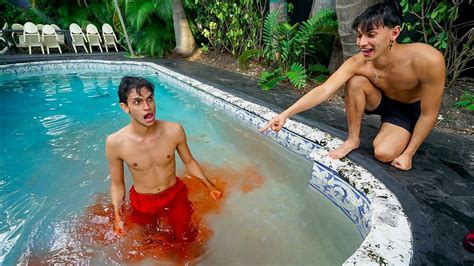 Follow for their journey to recovery. Levi And Lainey Twins Found In Pool : Tourists Drowned At ...