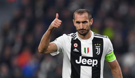 Chiellini non abbandona il sogno di andare agli europei con la nazionale azzurra: Chiellini extends through to 2021! - Juventus