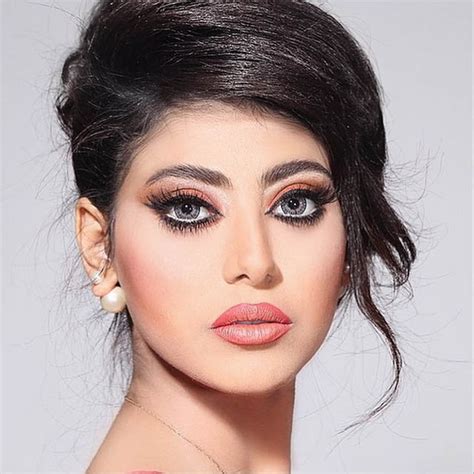 Shaila sabt (born august 19, 1989, muharraq, bahrain) is a bahraini actress, model and beauty pageant titleholder of indian descent who was crowned bahrain top model 2010. شيلاء سبت تسحر جمهورها باطلالة وردية كالأميرات