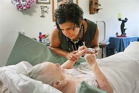 This nonprofit group brighten patients' days by repurposing unsold flowers into a whopping 40,000 fresh bouquets a year. Flowers for Hospice Patients — Times Publishing Group, Inc.