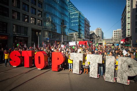 27 видео 4 просмотра обновлен 3 сент. 250,000 people protest against TTIP in Berlin | ARC2020