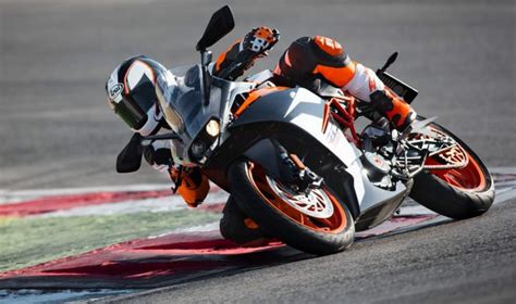 Ktm rc 390 price starts at ₱279,000. 2018 KTM RC390 India Launch, Price, Engine, Specs ...