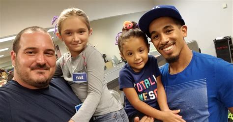 Single dad's free classes teaching dads how to do their daughters' hair 