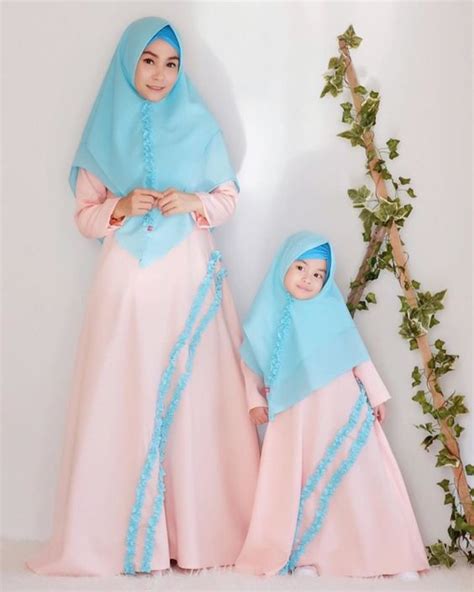 Lihat ide lainnya tentang pakaian wanita, model pakaian, wanita. 15 Model Baju Gamis Couple Ibu dan Anak Untuk Lebaran 2019 ...