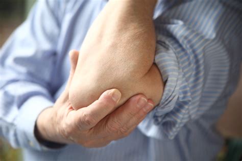 How to treat elbow bursitis pain and reduce swelling with the newest techniques. BUMP ON YOUR ELBOW? | Chiropractic Dubai