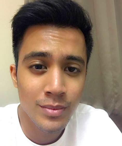 Ini aliff aziz, ini aliff sykuri, ini aliff aziz, ini aliff syukri. Singaporean celeb Aliff Aziz attends religious classes ...