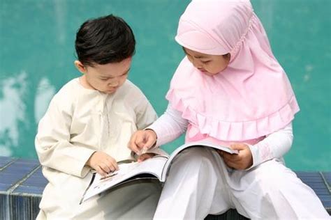 This article discusses early childhood hadith education. Hadits Tentang Pendidikan Anak Usia Dini - Nusagates