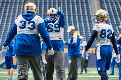 The winnipeg blue bombers are a professional canadian football team based in winnipeg, manitoba and the current grey cup champions. Bomber Report | October 10 - Winnipeg Blue Bombers