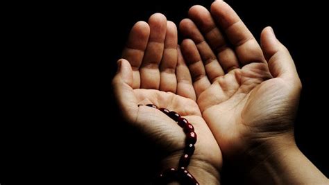 Arti dari doa ini adalah ya allah, lembutkanlah hatinya seperti engkau melembutkan besi (akan) daud. Doa Nabi Daud Dalam Al Quran (Pengasihan, Melembutkan Hati ...