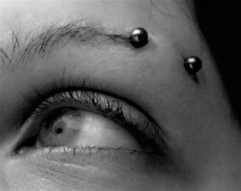 The piercing of the eyebrow is the latest phenomenon which is not accidental. Eyebrow piercing (With images) | Facial piercings, Eyebrow ...