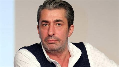 Didem petekkaya ile evli olan deneyimli oyuncunun cem cano petekkaya isminde bir oğlu vardır. Erkan Petekkaya kimdir? Erkan Petekkaya nereli ve kaç ...