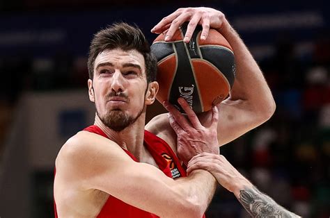 Nando de colo born 23 june 1987 is a french professional basketball player for cska moscow of the vtb united league and the euroleague standing at a height. Klasiškas De Colo pastūmė baskus prie prarajos krašto ...