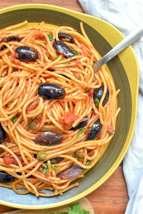 Jun 05, 2014 · je hebt weinig geld, weinig tijd, weinig zin en je wilt toch gezond eten? Spaghetti Balado - Spaghetti Aglio E Olio Traditional ...