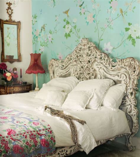Even though not all the design ideas have a specific theme, the decorating elements are connected, creating interiors which are both functional and fashionable. romantic-shabby-chic-bedroom | BOHEMIAN HOME | Pinterest
