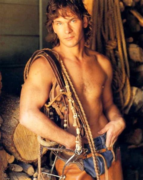 Patrick swayze in ghost (1990). 30 Photographs of a Young Patrick Swayze Rocking His ...