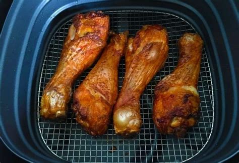 Fry for 3 to 5 minutes, making sure to turn the fish over on both sides to reheat evenly. Hoe maak je perfecte kip in de Airfryer? - Airfryertotaal.nl