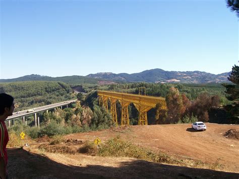 El viaducto del malleco, es puente ferroviario chileno ubicado sobre el río malleco, cerca de el viaducto del malleco permitió la rápida conexión del sur del país con el centro y su desarrollo. EXTENSION DE MIS OJOS: Viaducto del Malleco Collipulli IX ...