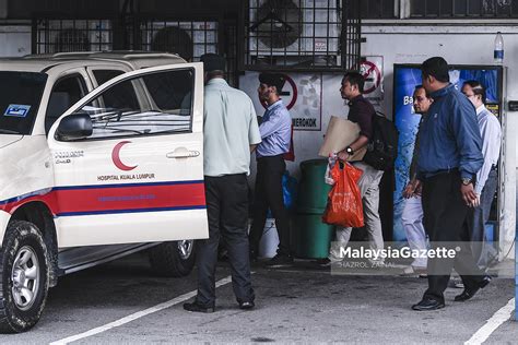 Siew sheue feng made at kuala lumpur hospital on may 22, 2013, in the death of dhamendran narayanasamy: Pakar Patologi HKL mula beredar selepas dua jam proses ...