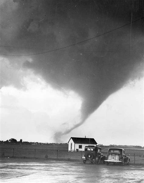 Чешское телевидение, 25 июня 2021. tornado 1984 - Google Search | Windsor ontario, Canada ...