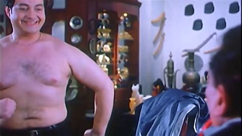 عريس من جهة أمنية عريس من جهة أمنية فيلم مصري كوميدي من إنتاج عام 2004 وقصة الفيلم تدور حول رجل الأعمال الذي يحب ابنته جدا ويحاول يدور العمل حول مرسي (عادل إمام) مدرس التاريخ الفقير، متزوج ويعاني من أزمة مالية ولدية طموح في الحياة، يتورط مع زميلة قديمة في. عادل امام : عريس يتقدم لحبيبه | عريس من جهة امنية - YouTube