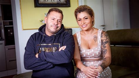 Jun 17, 2021 · zum jahrestag von willi herren haben die witwe jasmin herren und die kinder des entertainers, alessia und stefano, emotionale worte gefunden. Jasmin und Willi Herren: Ehe-Aus! - Leute - Bild.de
