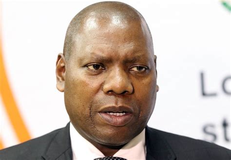 Zweli mkhize is a south african legislature and politician. WATCH | Zweli Mkhize takes up 'Jerusalema' dance challenge