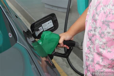 Petrol price malaysia (official) for fuel ron95, ron97 & diesel will be published on this page. RON 97 petrol price up one sen to RM2.59 per litre ...