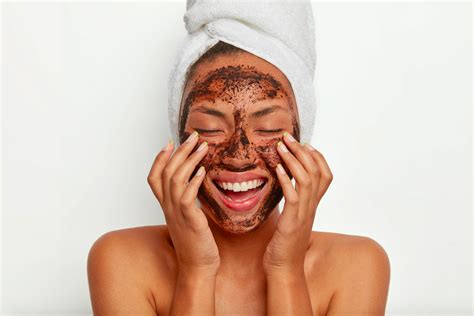 A person can use coffee grounds as an exfoliating scrub, to reduce inflammation, and to stimulate blood flow, for example. All The Benefits That Coffee Brings To Your Skin