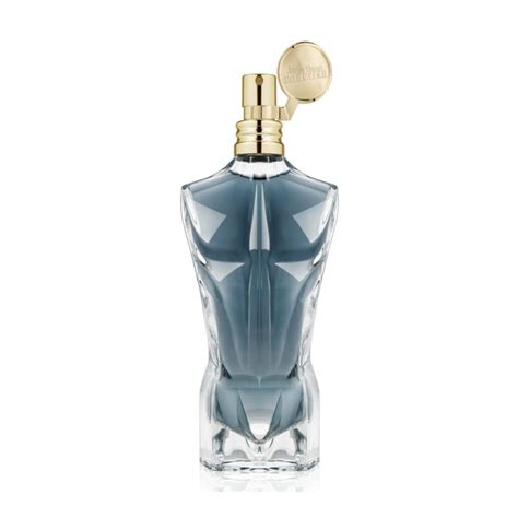 Le male essence de parfum opens with a delicate note of cardamom, which along with citruses leads to the heart of lavender and leather, all the way to the base of precious woods and costus root. JPG Le Male Essence de Parfum EP Intense VAP | Balvera ...