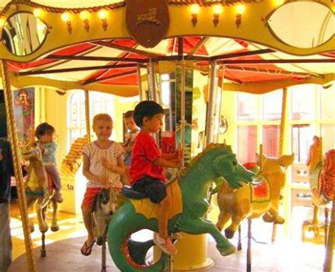 Kids will be amazed by the 1942 train caboose, science station, carousel and nature walk. La Habra's Famous Children's Museum ~ A Touchy Feeley Sort ...