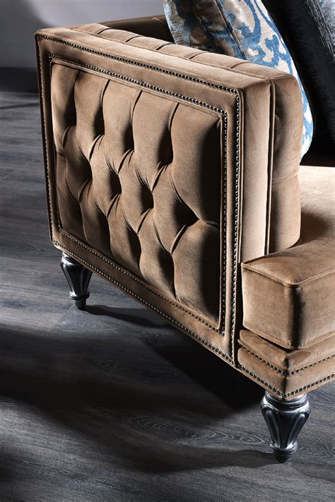 Durchmesser ca.240cm im zusammengestellten zustand. Casa Padrino Luxus Barock Chesterfield Sofa Beige / Silber 250 x 92 x H. 85 cm - Barockmöbel ...