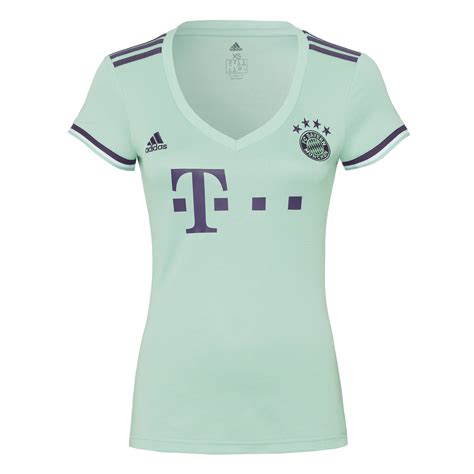 Der trikotsatz des fc bayern für die saison 2021/22 nimmt immer mehr form an. FC Bayern Damen Trikot Away 18/19 - Deine Fussballwelt