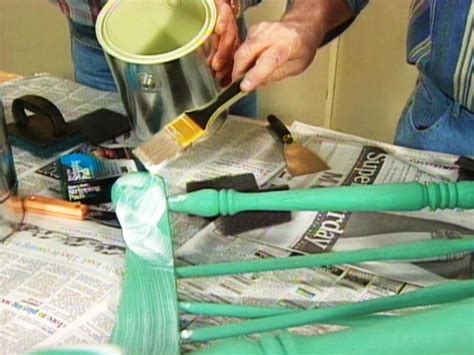 Weekly helpful top tips from the admiral. Using an Environmentally Friendly Paint Stripper | DIY