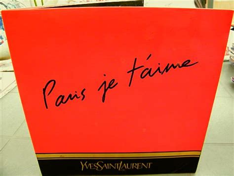 Olivier assayas, frédéric auburtin, tristan carné and others. Yves SAINT LAURENT - Paris je t'aime, 45 tours rose sous ...