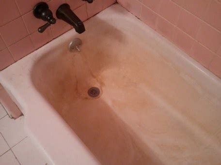 We're not here to judge, but if your tub is filled with stains, rust and grime, then you've got some work to do. How to clean a stained bathtub - Cleaning-Ideas.com