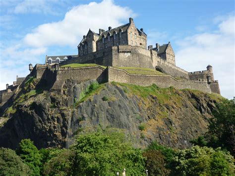 This was the carboniferous period when much of the world was a tropical rainforest. Edinburgh Castle - School Tour Specialists : School Tour ...