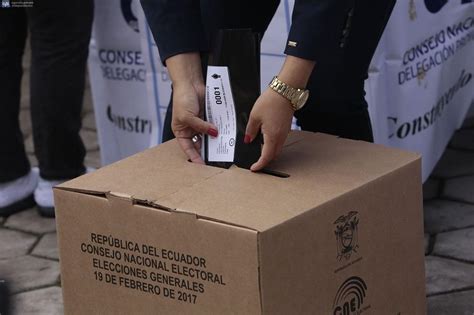 Este domingo 1 de agosto se realizará la primera consulta popular desde que esta figura en la constitución de méxico. Unos 49.000 ecuatorianos en Italia, llamados a votar en ...