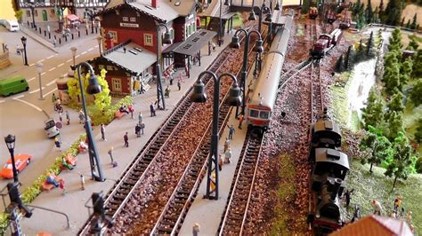 Die arwico ag hat sich zum ziel gesetzt, im bereich technische wie auch klassische spielwaren sowie trendartikel eine führende rolle im schweizerischen spielwarenhandel zu übernehmen. Spur N Tunnelbau - #4.2 - Rahmenbau 2/Gleisplan - YouTube ...