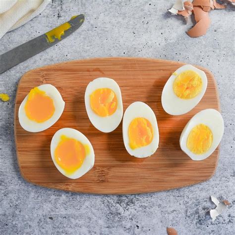 Whether you're kicking off your day with an egg breakfast, making harold mcgee in on food and cooking, explains that difficult peeling is characteristic of fresh eggs with a relatively low albumen ph, which somehow. Perfect Hard and Soft Boiled Eggs | Recipe | Soft boiled eggs, Boiled eggs, Making hard boiled eggs