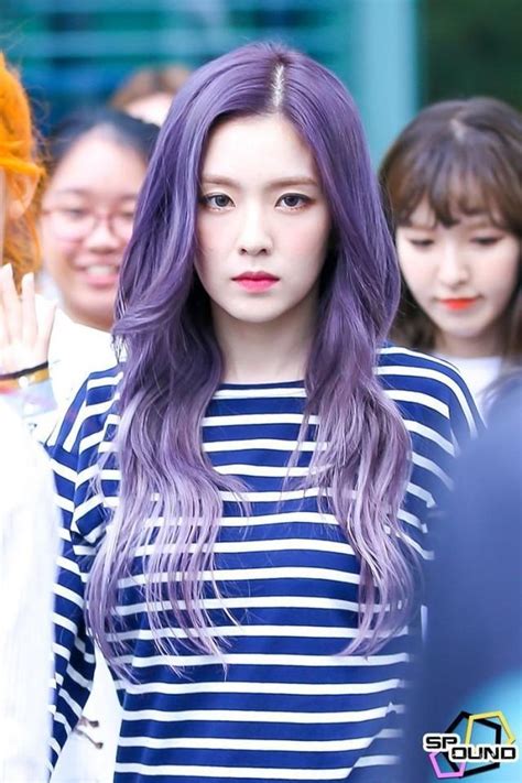 The group is formed by sm entertainment in mid 2014. BIODATA RED VELVET in 2020 | Rosa lila haare und Lila frisuren