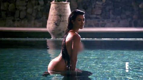 It is not intended for promotion any illegal things. This Is How Kourtney Kardashian Keeps Her Body ...